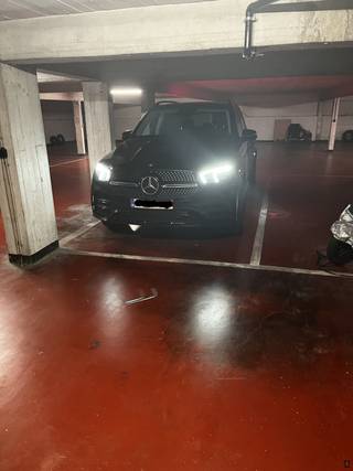 Autostaanplaats in de zoutelaan te Knokke.