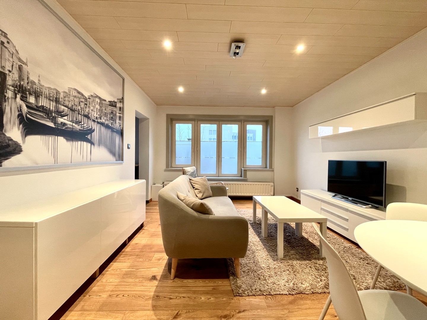 Gemeubeld appartement met 1-slpk, nabij St-Pieters Station! - foto 3