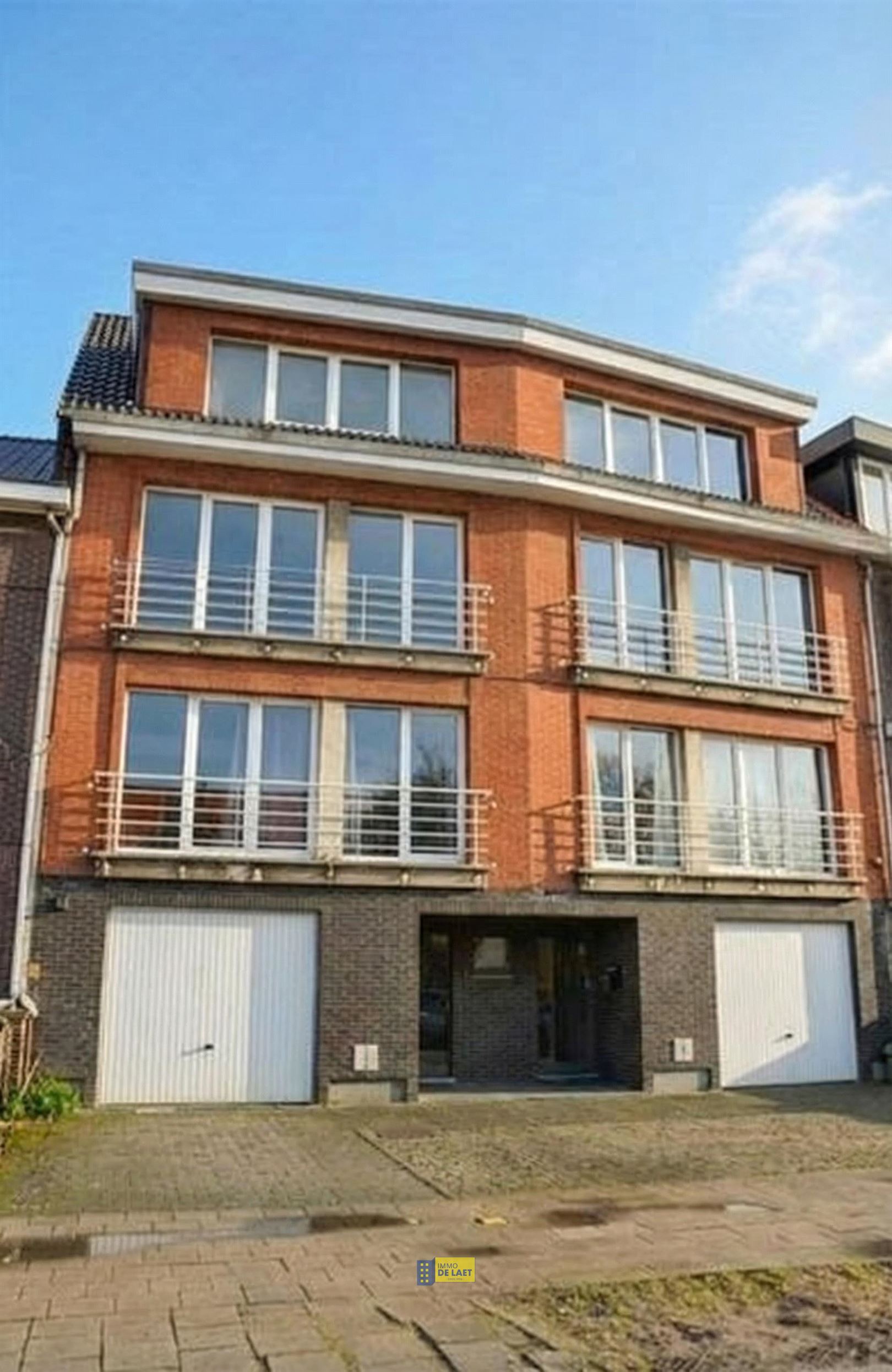 Commercial à vendre à Ekeren avec 2 chambres - photo 2