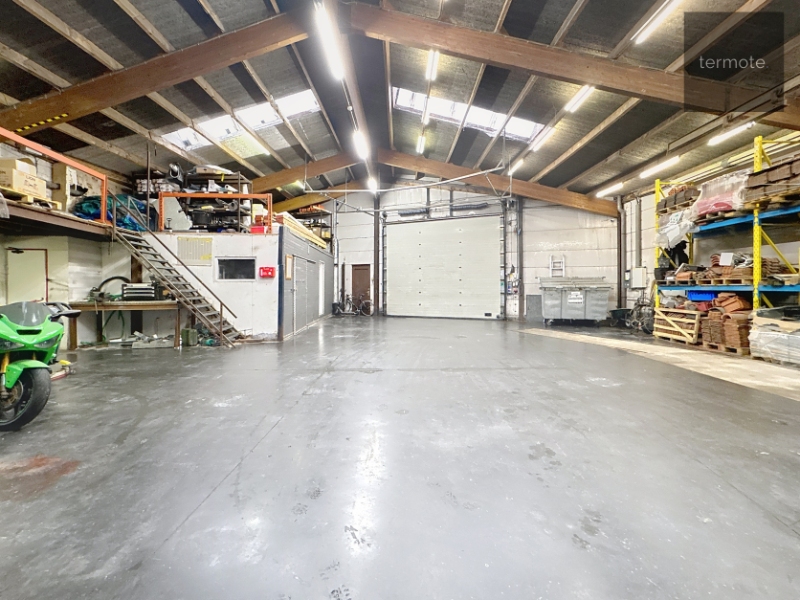 Commercial à vendre à Desselgem avec 3 chambres - photo 5