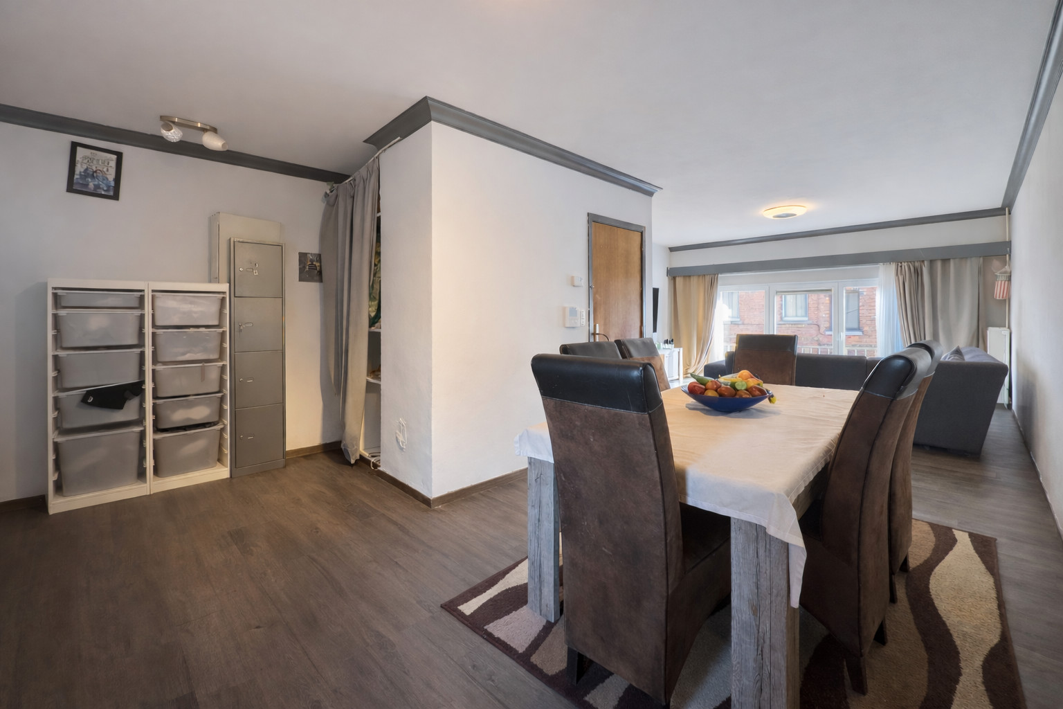 Op te frissen ruime gezinswoning met 5 slpk, tuin én topligging in Sint-Niklaas - foto 4