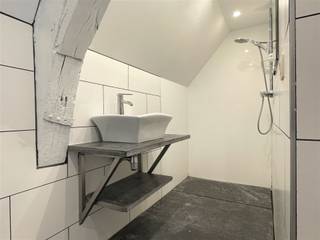 SEND US YOUR CLEE PROFILE VIA OUR WEBSITE WWW.ABRICASA.BEFurnished apartment, centrally located on the Grote Markt, near the shopping streets, cozy bars and restaurants.Suitable for co-housing because of the 2 bathrooms and mezzanine that can serve as an extra bedroom. Located on the 3rd floor in a small-scale building. Accessible by stairs.The apartment has just been refreshed, while the authentic elements have been preserved. The living room has an open kitchen with a view of the Cathedral.Through the living room you have access to the first bathroom and the mezzanine. The master bedroom also has an en-suite bathroom.There is no connection for a washing machine but there is a launderette over the door.- FURNISHED- EPC: 1227 kWh/m² UC: 2388867- Monthly costs: 25 euros include: Maintenance (cleaning 2x/month) and consumption avg. parts- Rental deposit: 2,700 euros (3 months rent)- Available: immediately- Contract type: Fixed term (1 year - renewable)- Address: Oude Bourse 25 - 2000 ANTWERPDo you wish to sell your house, apartment, building plot or investment property? Looking for a real estate agent for the rental or management of your property(s)?Abricasa stands for personal and active real estate assistance from A to Z! Get to know us!Call us for a no-obligation appointment on 03 259 04 04.