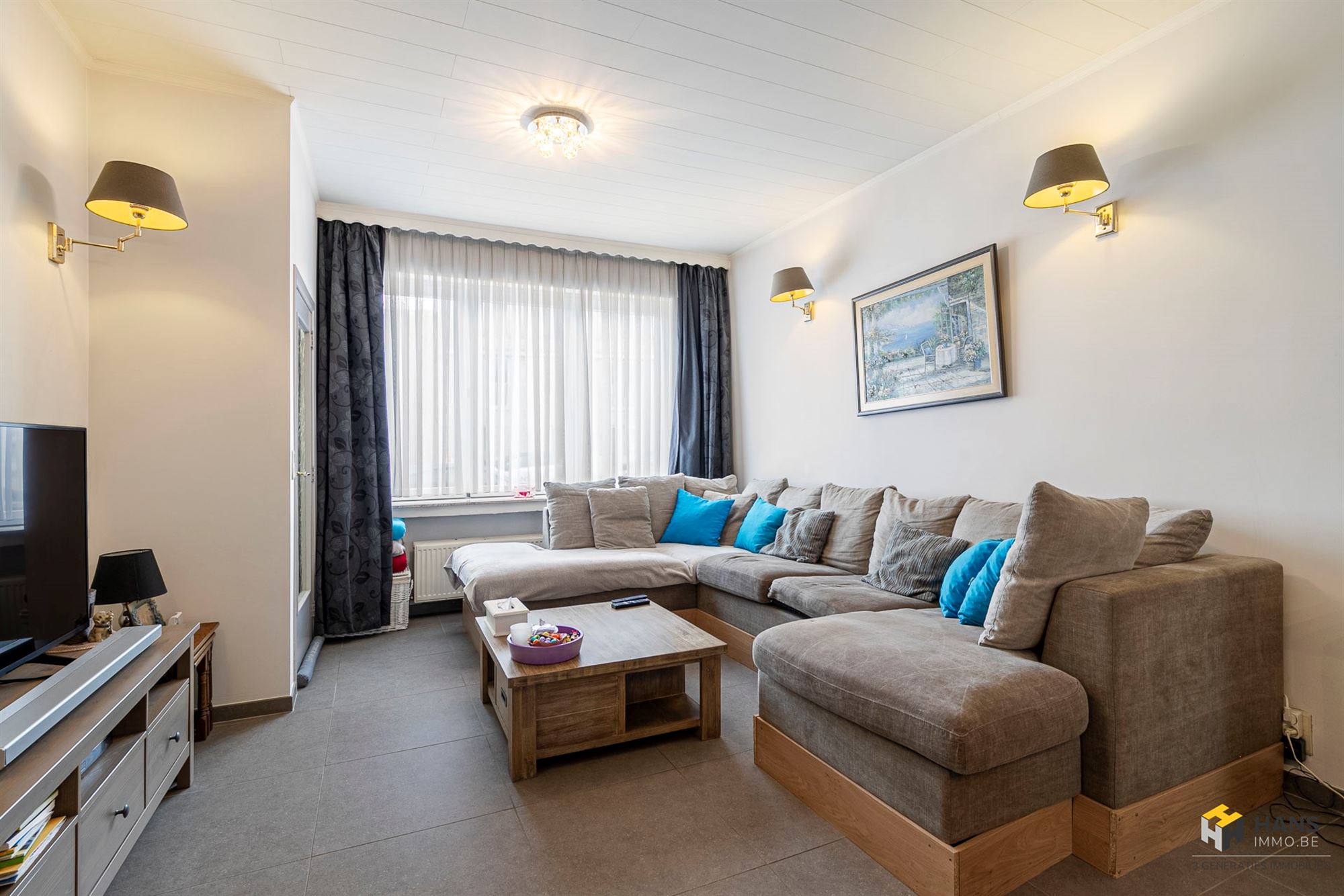 Ruime woning (191 m²) met 4 slaapkamers, magazijn en tuin (170 m²) in Borsbeek. - foto 4