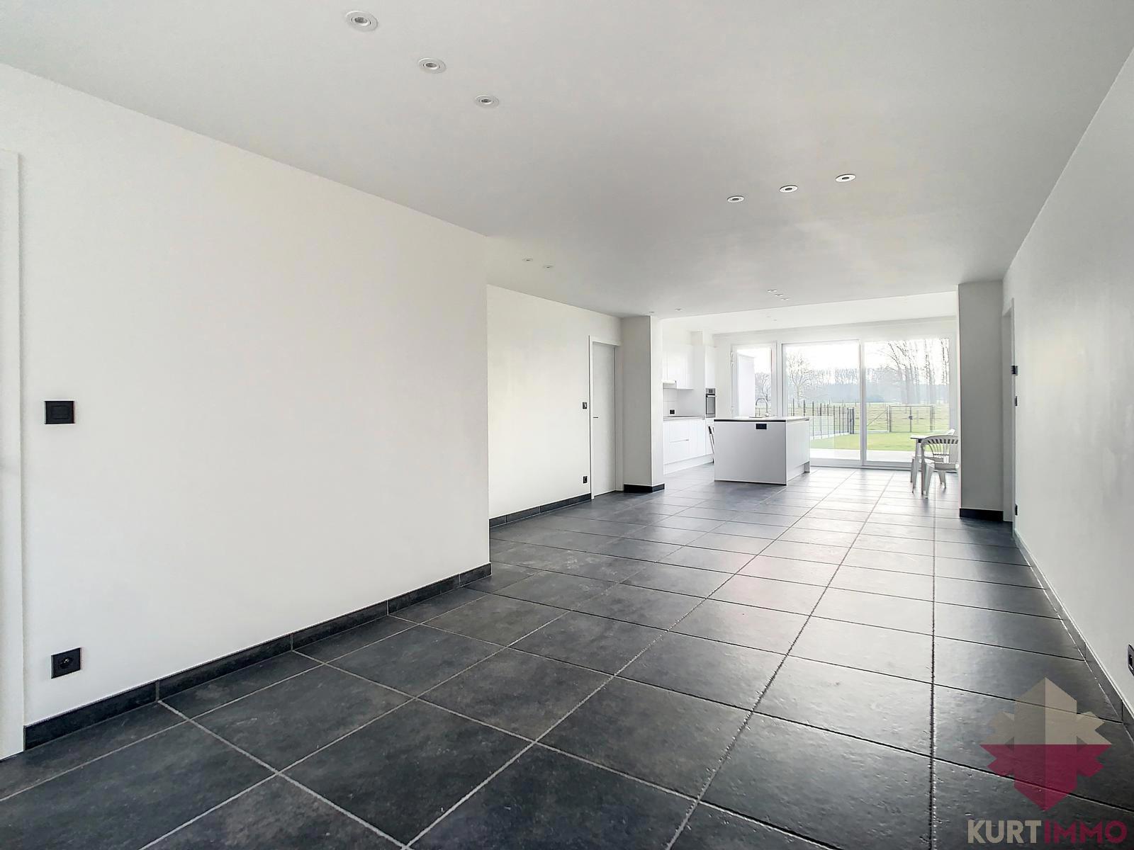 Prachtig gerenoveerde woning met 5 SLPK én tuin! - foto 2