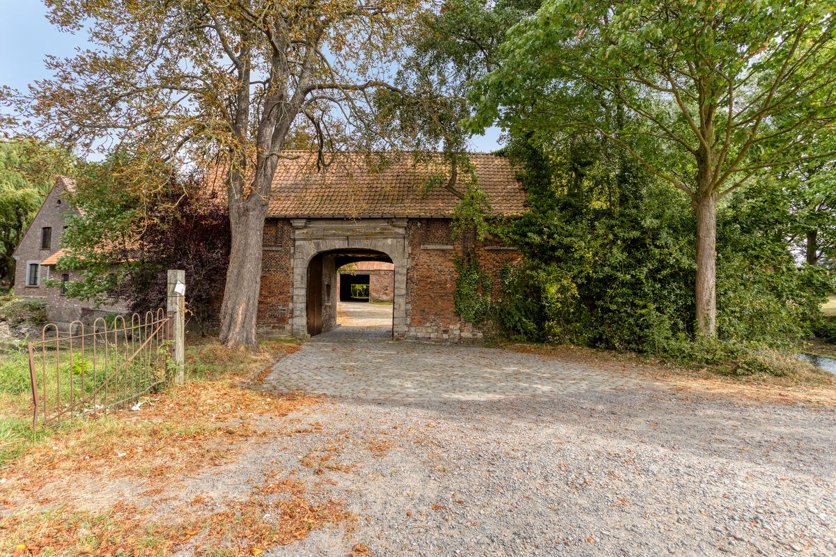 House for sale in Mouscron with 5 bedrooms - photo 3