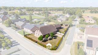 Deze gezinswoning in Bocholt ligt vlakbij de Nederlandse grens en biedt een rustige woonomgeving met volop wandelroutes, groen en toch nabij...