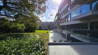 2 privatieve garages + zonnepanelen inbegrepen!Laatste 8 te koop.Wonen zonder in te boeten op ruimte, rust, comfort mét oog op een...