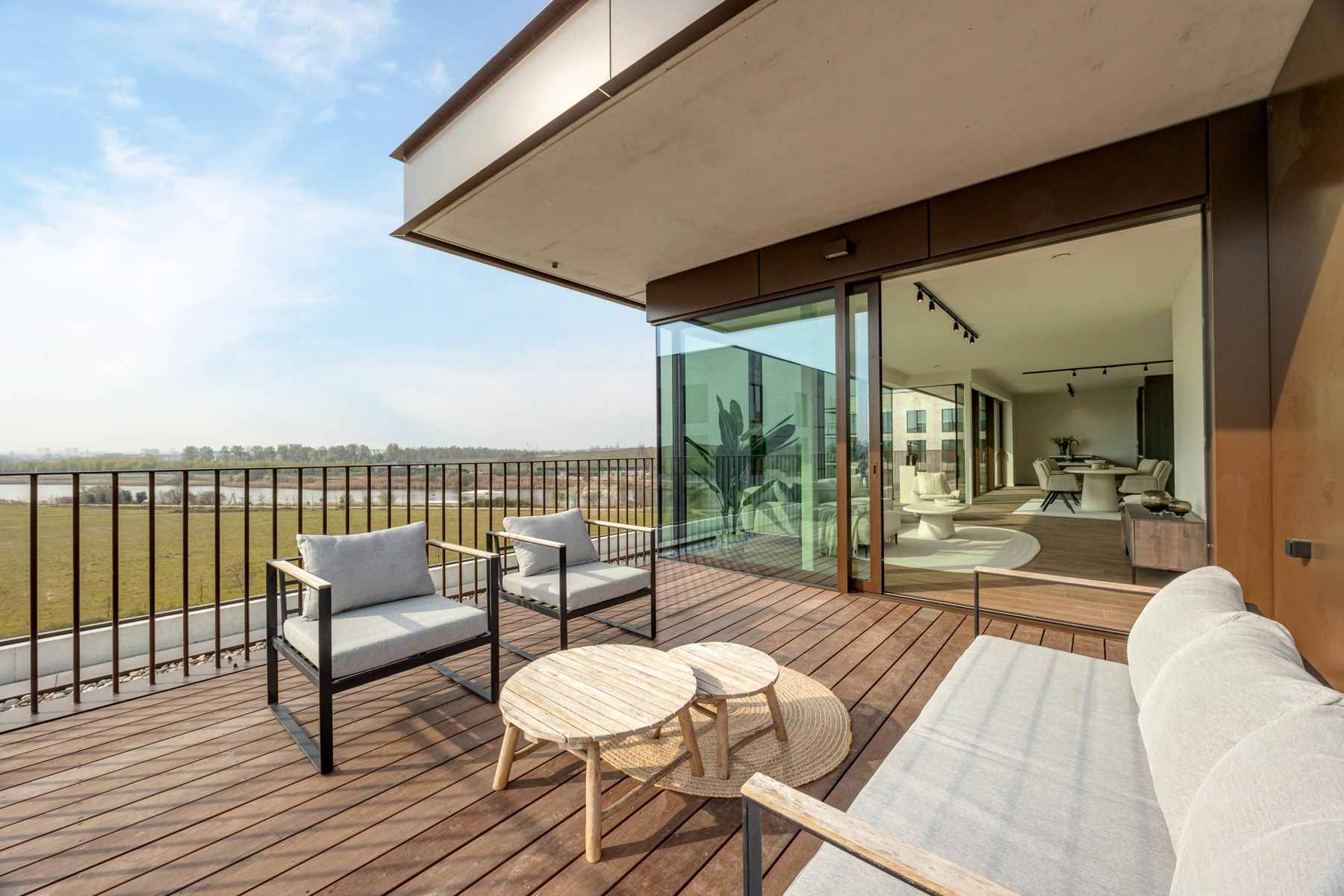 Riant nieuwbouw dakappartement met prachtig uitzicht - foto 1