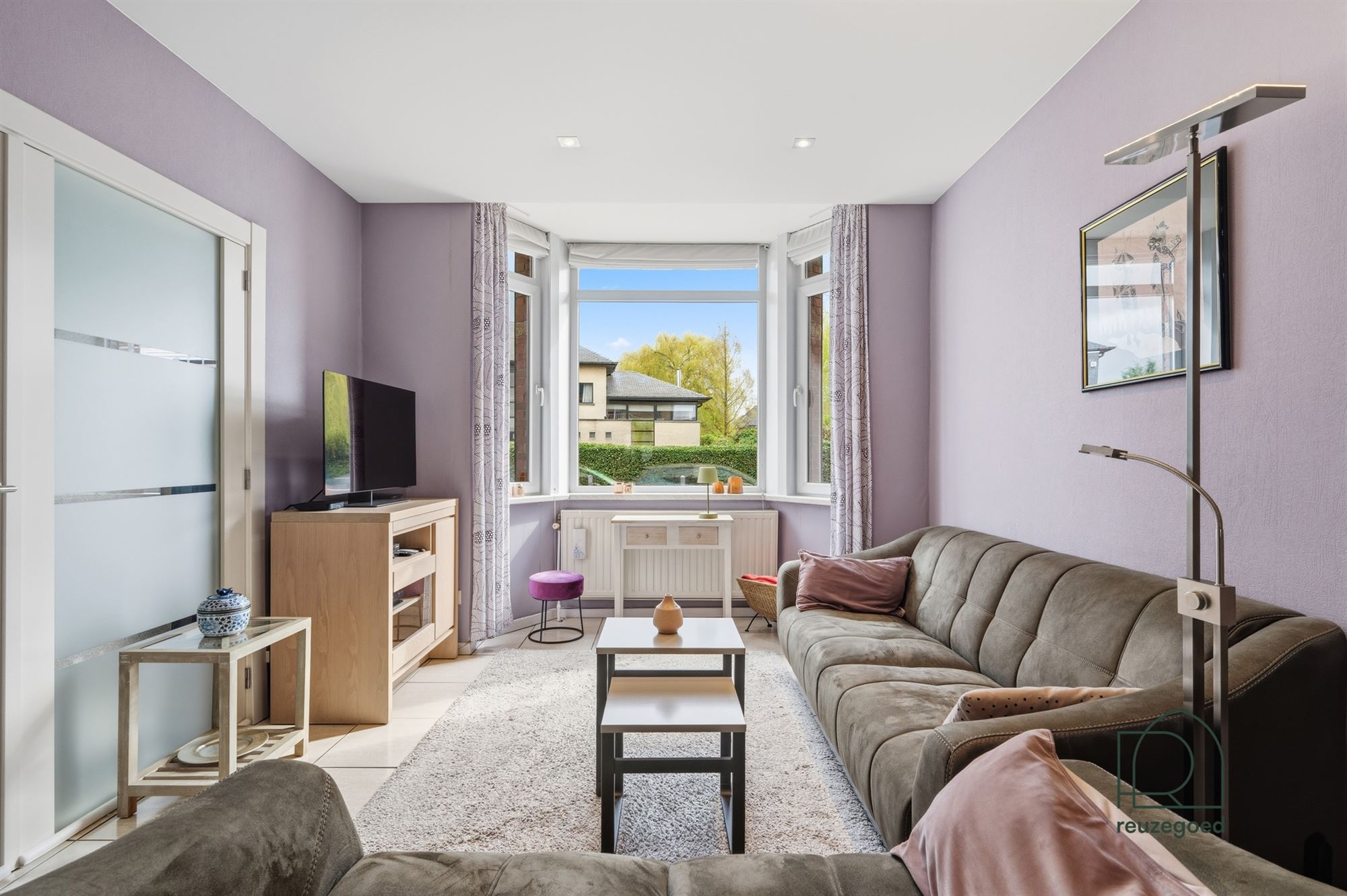 Charmante, verrassend ruime, op te frissen woning met 3 slaapkamers, garage en zonnig tuintje op fietsafstand van Mechelen centrum! - foto 4