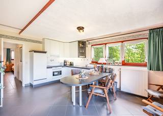 Appartement de plain-pied avec jardin ensoleillé à vendre au Mariapark à Oostduinkerke !Cet appartement spacieux est situé dans la rue Tijl...