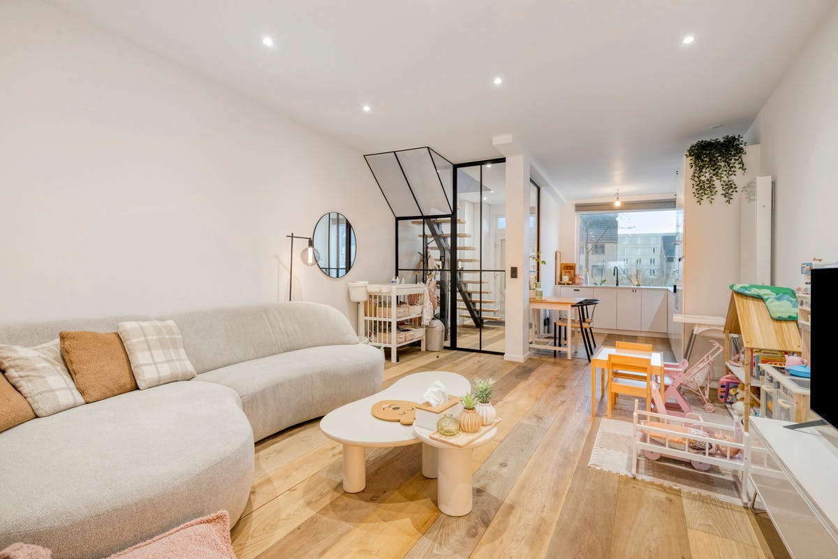 Maison mitoyenne prête à emménager à vendre à Bruges avec grand jardin - photo 4