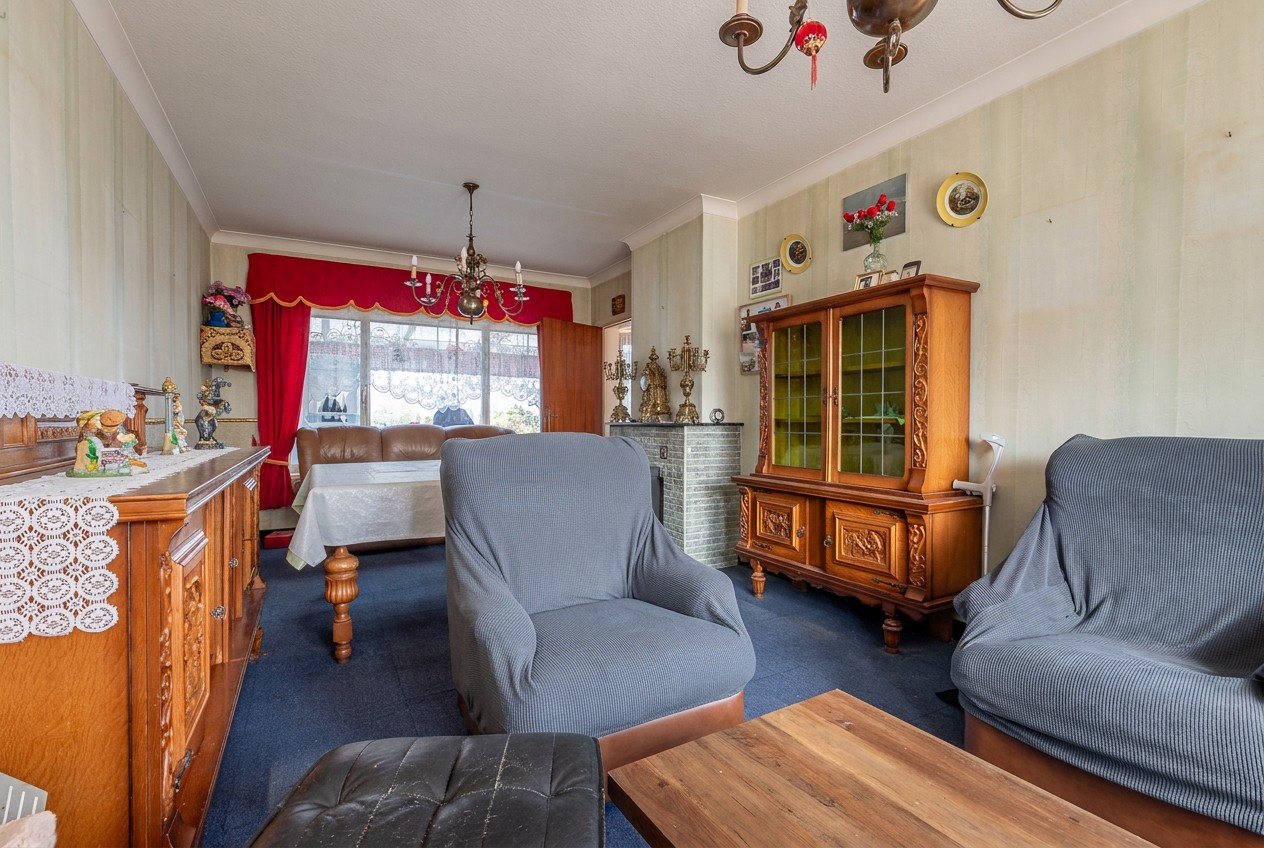 Goed gelegen woning in Lombardsijde met uitgebreide mogelijkheden. - photo 2