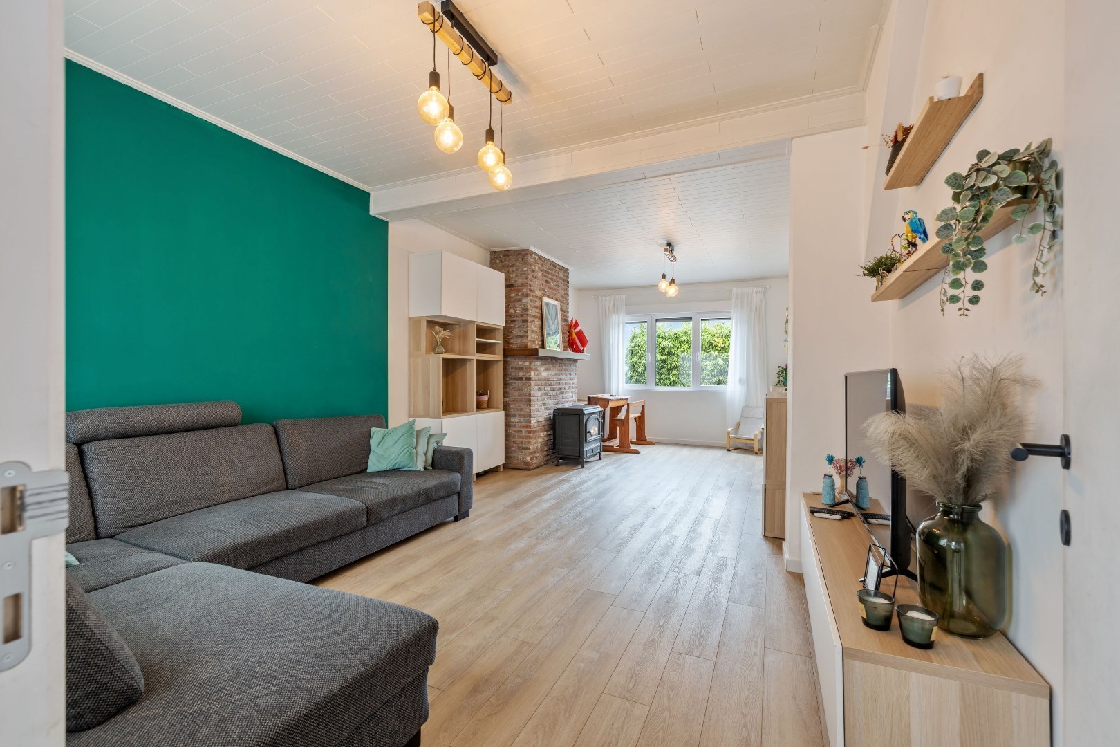 RUIME WONING MET GARAGE EN 3 SLPK IN ST ANNA - foto 1