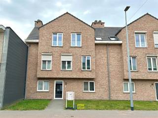 Dit instapklaar appartement op de eerste verdieping is gesitueerd in een recent gebouw (2013) met lift, garagecomplex en...