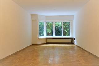 GENT - Floralienlaan 55:  Op zoek naar een gerenoveerd appartement met zicht op het Citadelpark te huur in Gent? Dan is dit pand misschien iets...