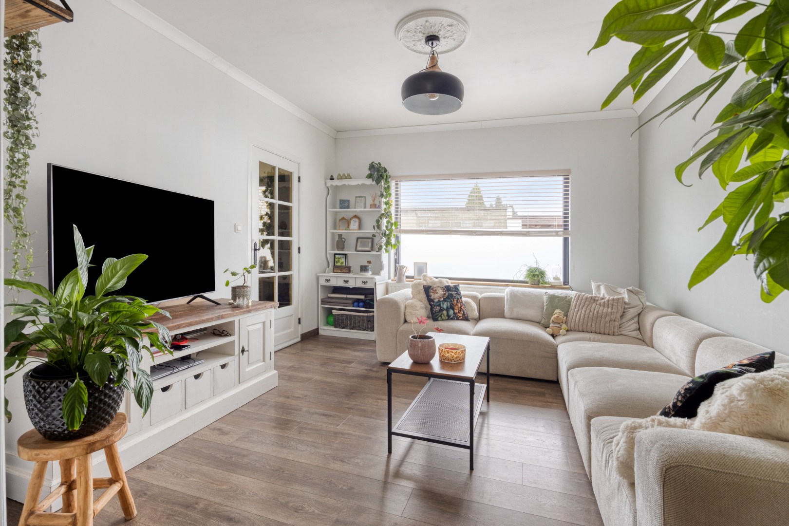 Instapklare woning met 3 slaapkamers en tuin. - foto 4