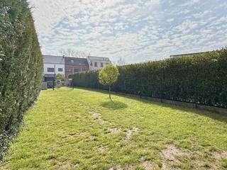 1ste bezoekdag vrijdag 24 april! Inschrijven kan via www.nobels.be onder referentienummer 4338159.RUIME, GERENOVEERDE WONING met garage, ZUIDGERICHTE...