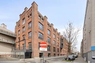 Situé dans la Leopoldstraat, au cœur de la ville dynamique de Vilvorde, se trouve ce projet de rénovation exceptionnel. La "Kantfabriek"...