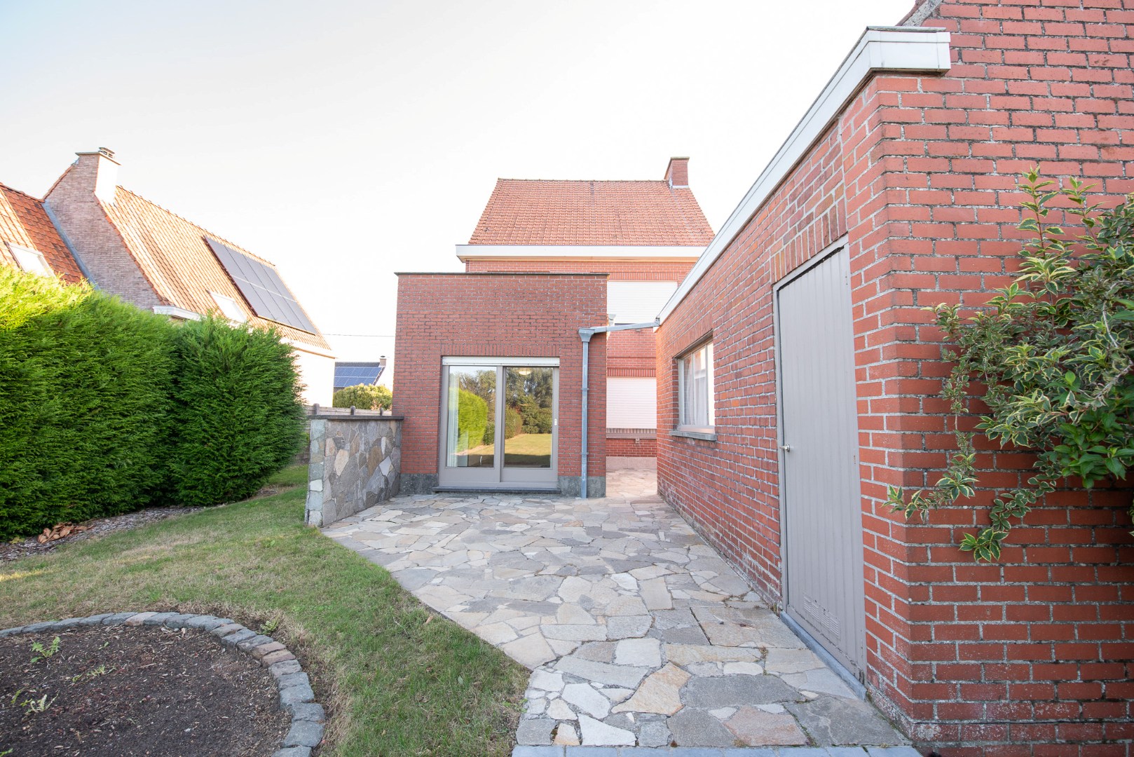 Goed gelegen, stevige woning op 900 m² met perfecte oriëntatie in Zulte (Machelen)! - foto 3
