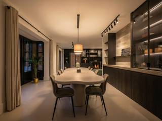 Prestigieuze villa met zwembad op 3.528 m² op toplocatie in ’s Gravenwezel.In een residentiële en groene omgeving in ‘s Gravenwezel vindt u deze...