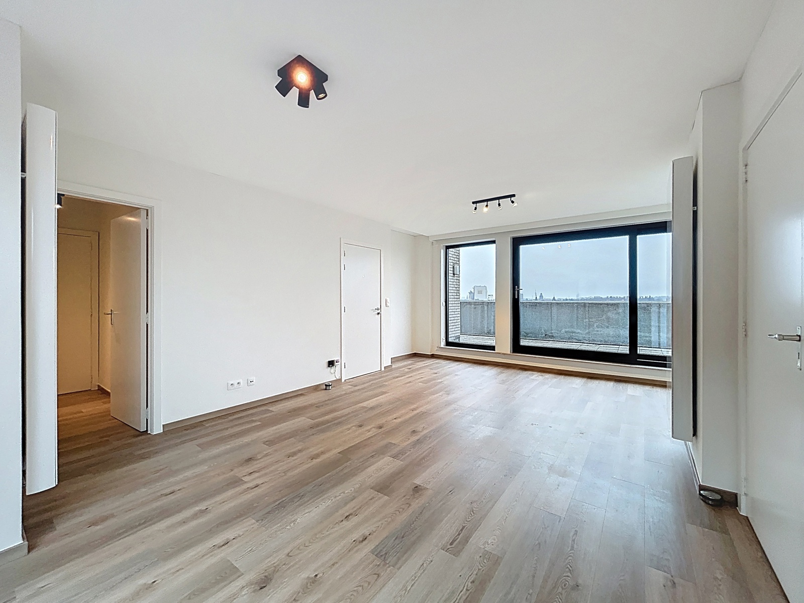 Apartment for sale in Roeselare with 2 bedrooms - photo 4