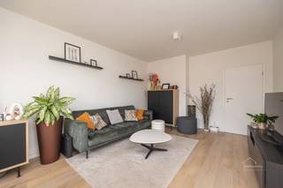 Spacious apartment with terrace and parking space in EdegemWelcome to this stylishly finished apartment of 104 m², located in a quiet and small...
