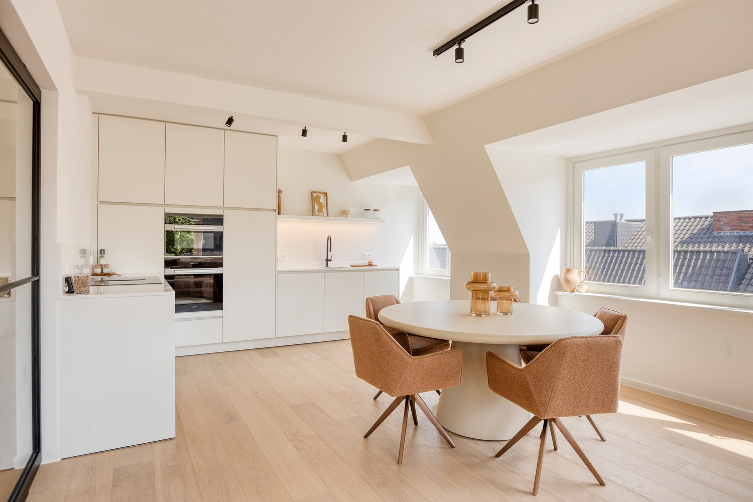 LUXUEUS HOEKAPPARTEMENT MET 3 SLPKS IN HARTJE BRUGGE - foto 2