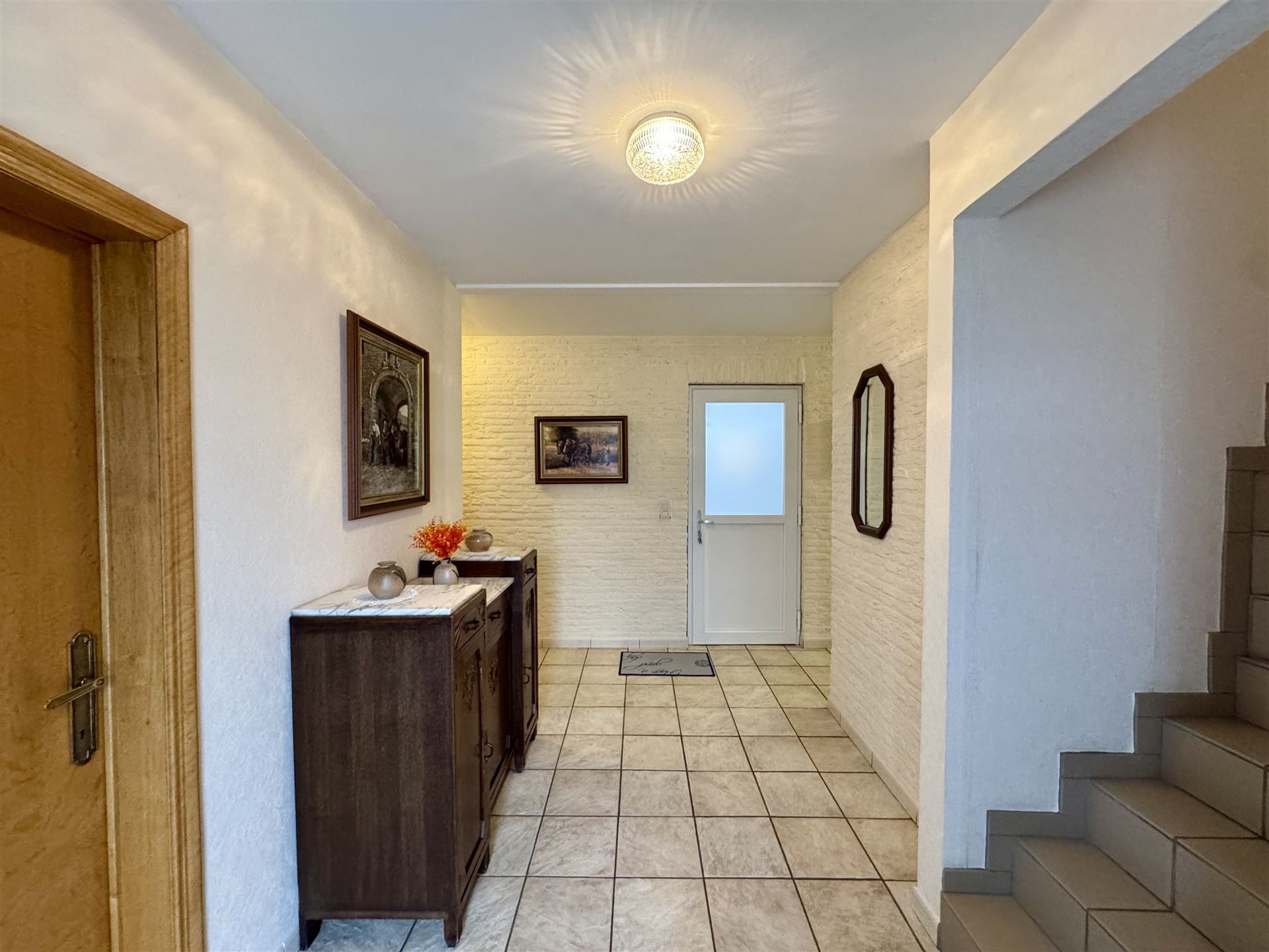 House for sale in Maasmechelen with 6 bedrooms - photo 2