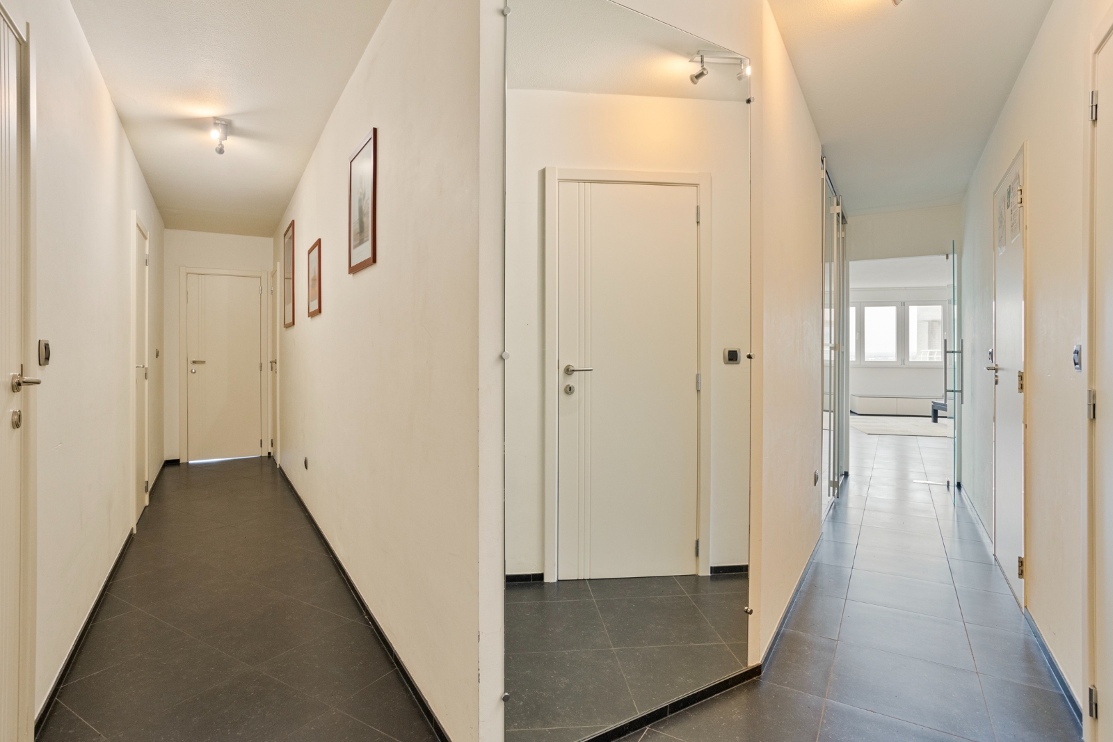 Riant dakappartement met 4 slpks, dressing/bureau en 3 terrassen - foto 4