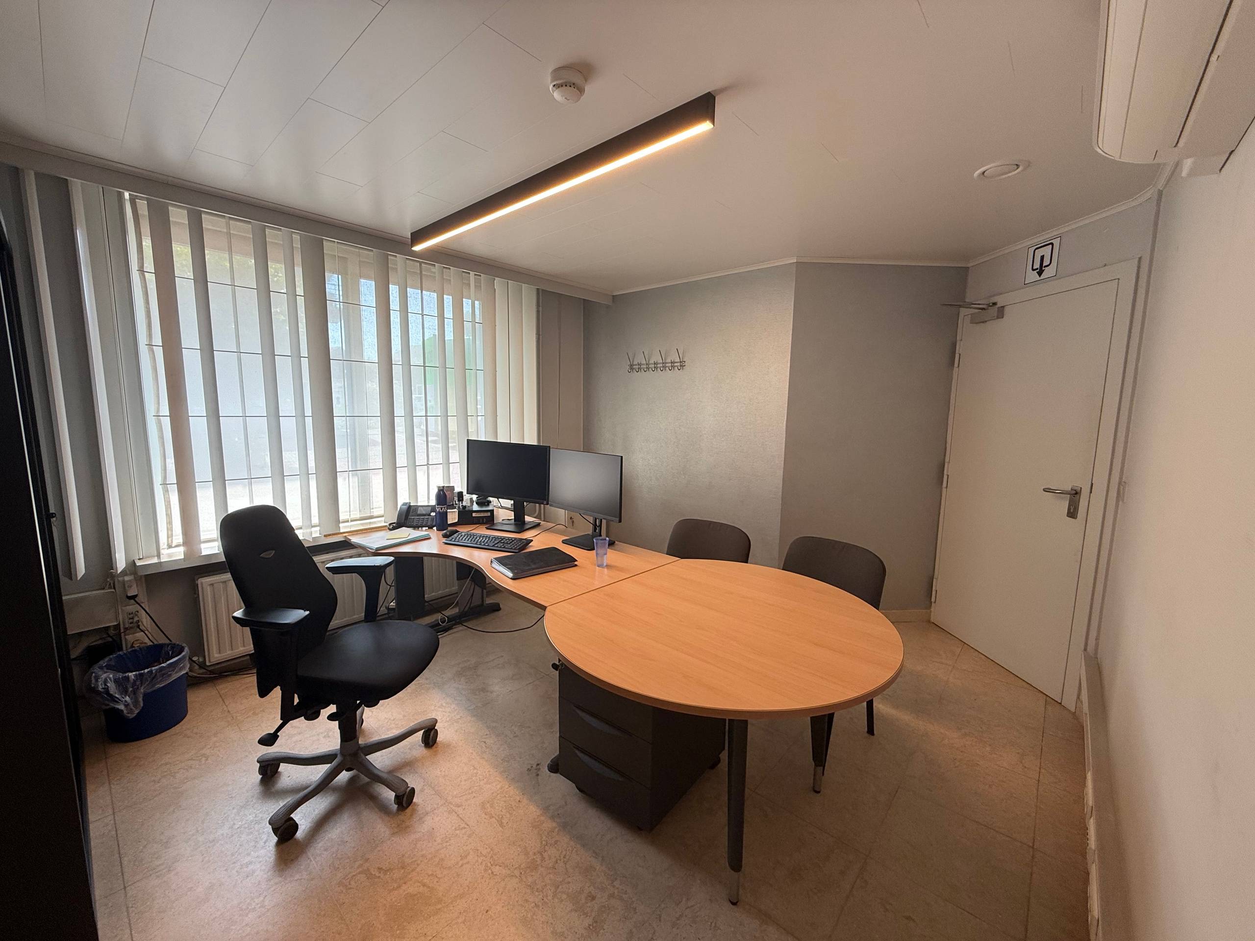 Multifunctioneel gebouw te koop in het centrum van Lendelede - foto 5