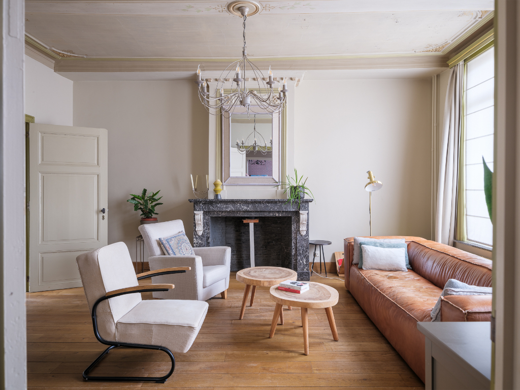 La Maison du Juge, une propriété de caractère située au centre de Lievegem. - photo 3