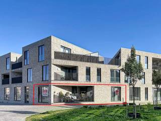 Ontdek dit appartement tijdens de Power-Sale op woensdag 20/05 tussen 17u -18u, op afspraak!Op zelfde moment kan u een eenmalig maximaal bod uitbrengen.Dit recente, instapklare, moderne appartement op unieke locatie uit 2018 combineert hedendaagse architectuur met de nabijheid van de Schelde en jachthaven. Dankzij de grote raampartijen geniet u in de leefruimte van een maximale lichtinval. Het ruime, zuidgerichte terras.De centrale ligging in Oudenaarde zorgt ervoor dat u zowel de jachthaven als de historische markt op wandelafstand terugvindt. Bovendien is dit appartement te koop inclusief een ondergrondse autostaanplaats en een praktische kelderberging.INDELING:-Inkomhal met ruimte voor een vestiairekast;-Lichtrijke woonkamer met directe toegang tot het terras;-Open keuken voorzien van moderne toestellen en kwalitatieve materialen;-Zuidgericht terras;-2 volwaardige slaapkamers met op maat gemaakte kasten;-Badkamer met inloopdouche en lavabomeubel;-Apart toilet;-Autostaanplaats;-Praktische berging met aansluiting voor wasmachine en droogkast.ALGEMENE INFO:-EPC A;-Aardgas-Vloerverwarming-Bewoonbaar: 110 m²;-Zonnescreens;-Op maat gemaakte kasten;-Ventilatie type D.De eigendom wordt aangeboden via de Power-sale formule. Op 20/05/2026 tussen 17:00 en 18:00 kan u de woning op afspraak komen bezichtigen en een bod uitbrengen. De vermelde prijs is een instelprijs. Voor meer info, gelieve contact op te nemen met de dossierverantwoordelijke.Bestuursmaatregelen in het maatregelenregister: nee