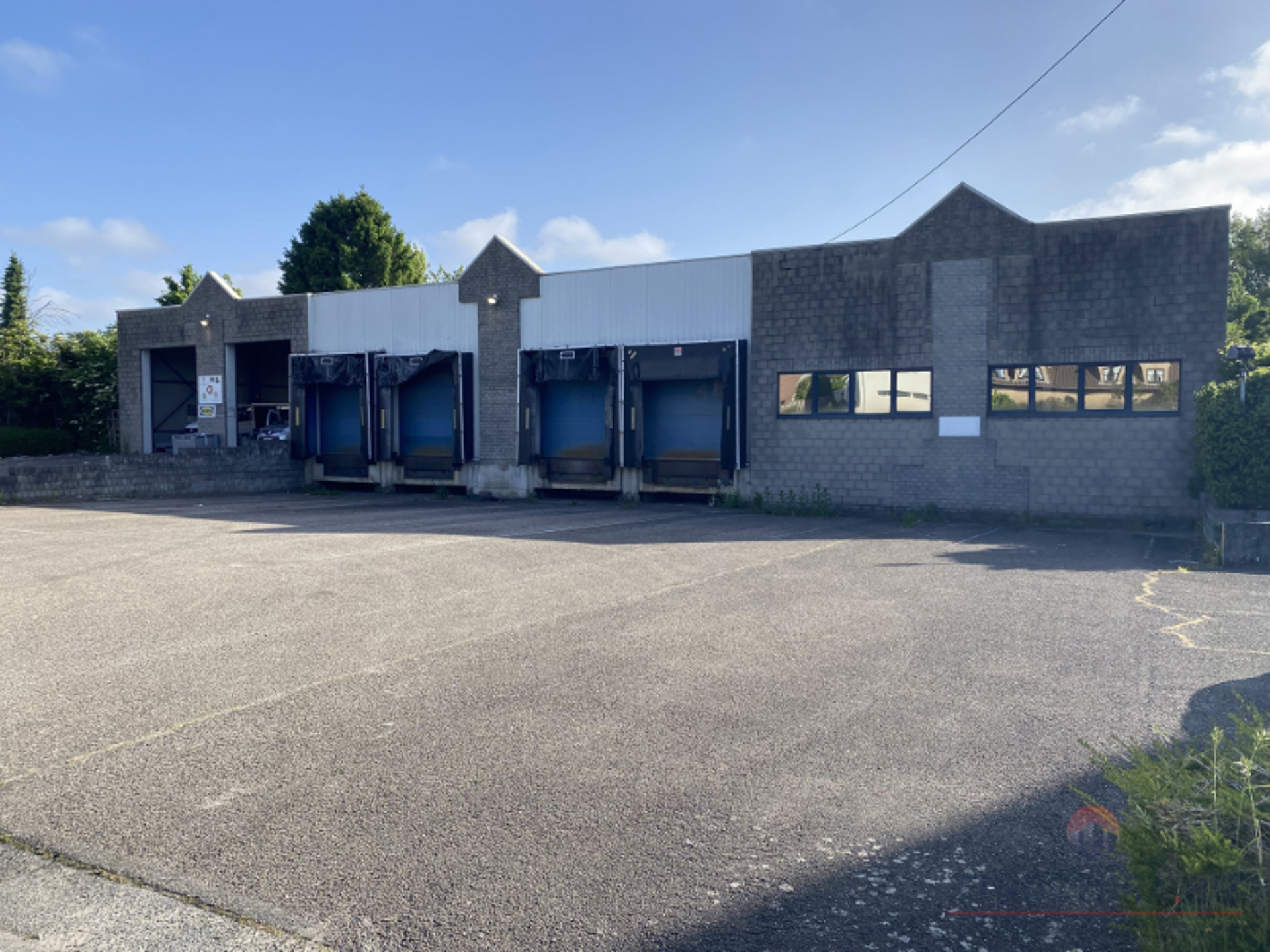 Logistiek magazijn te huur in Denderleeuw - foto 1