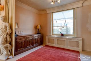 Wonen in een stukje geschiedenis?Dit authentieke pand bevindt zich in de pittoreske binnenstad van Nieuwpoort, bekend om zijn prachtige...