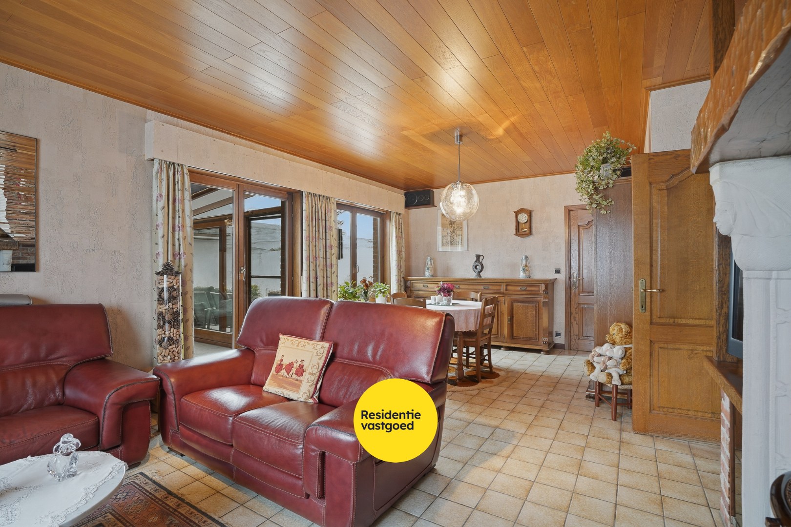 Alleenstaande bungalow met garage en tuin  op 684 m² - foto 5