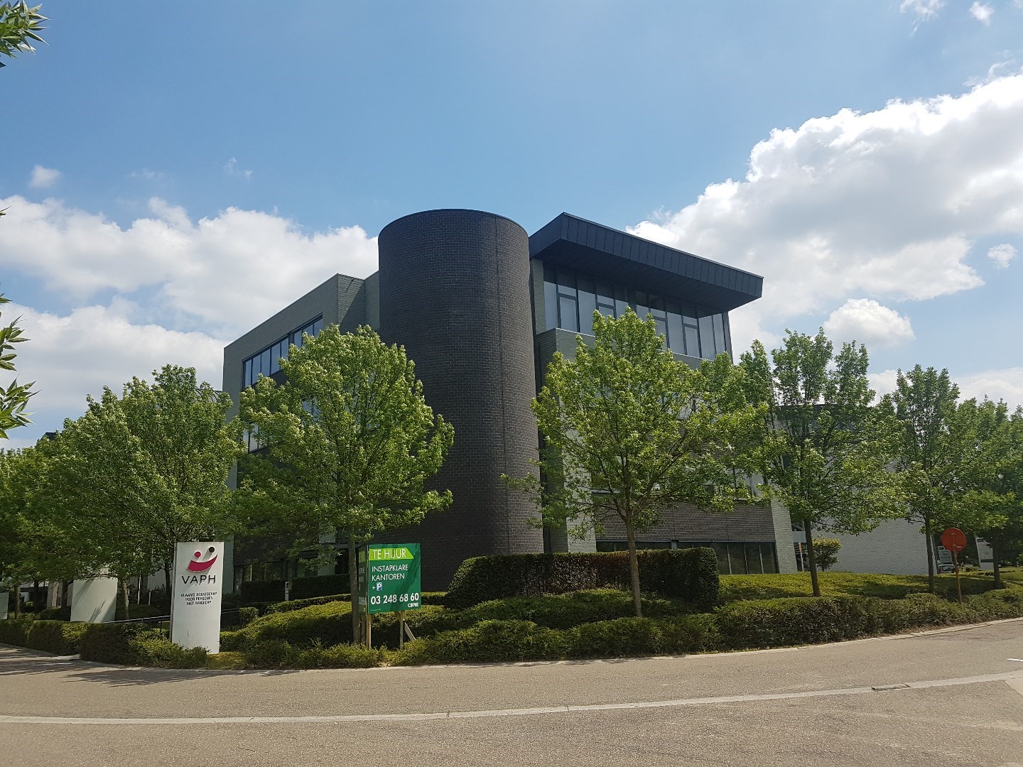 Kantoren - 780 m² - aan Grote Ring, achterzijde VOKA - foto 4
