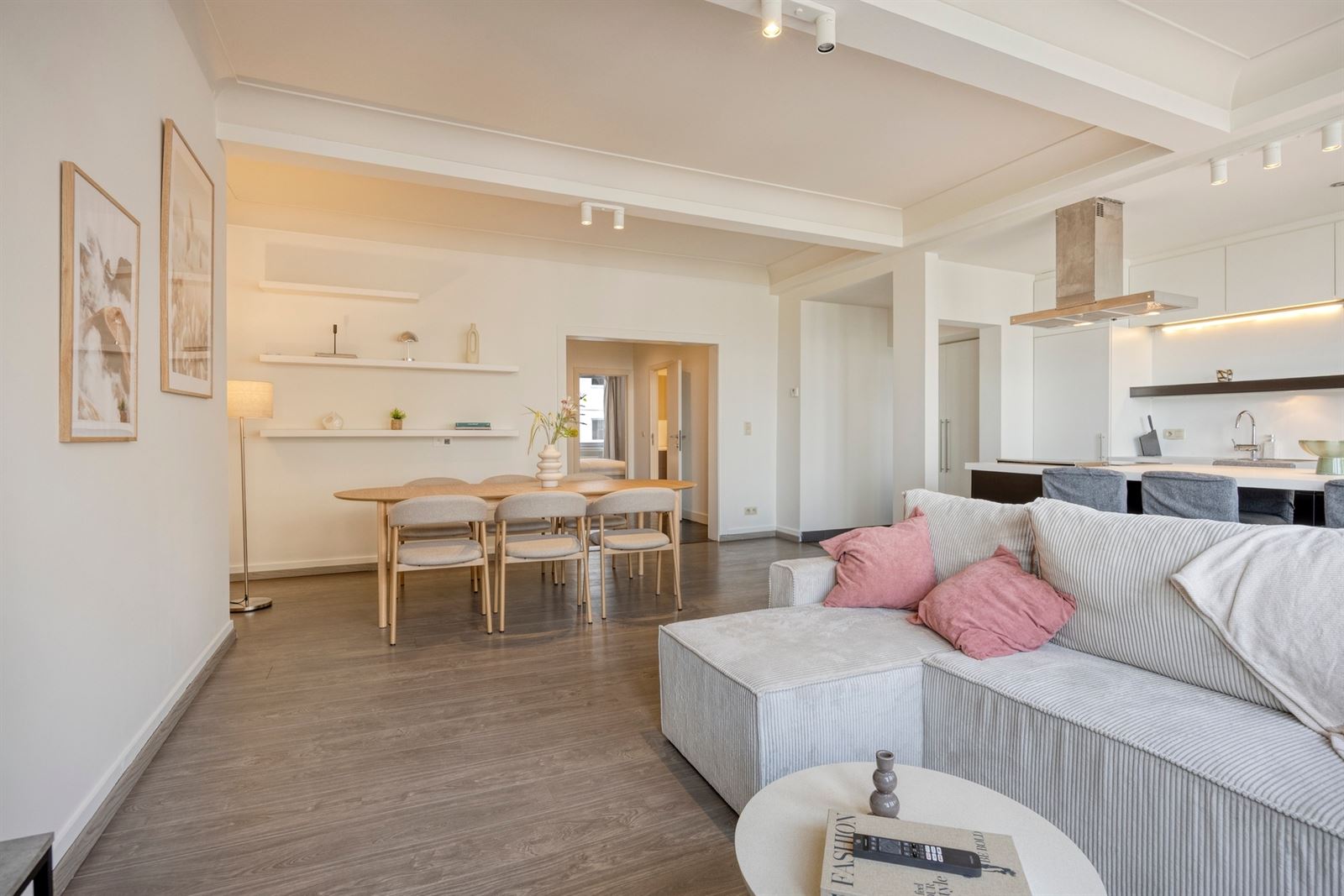 Top gelegen, volledig gemeubeld 2-slaapkamerappartement op de Keyserlei – Meir - foto 5