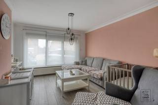 Zeer ruime en instapklare woning met een bewoonbare oppervlakte van 181 m², 4 ruime slaapkamers en zeer leuke, zonnige tuin met prachtig...