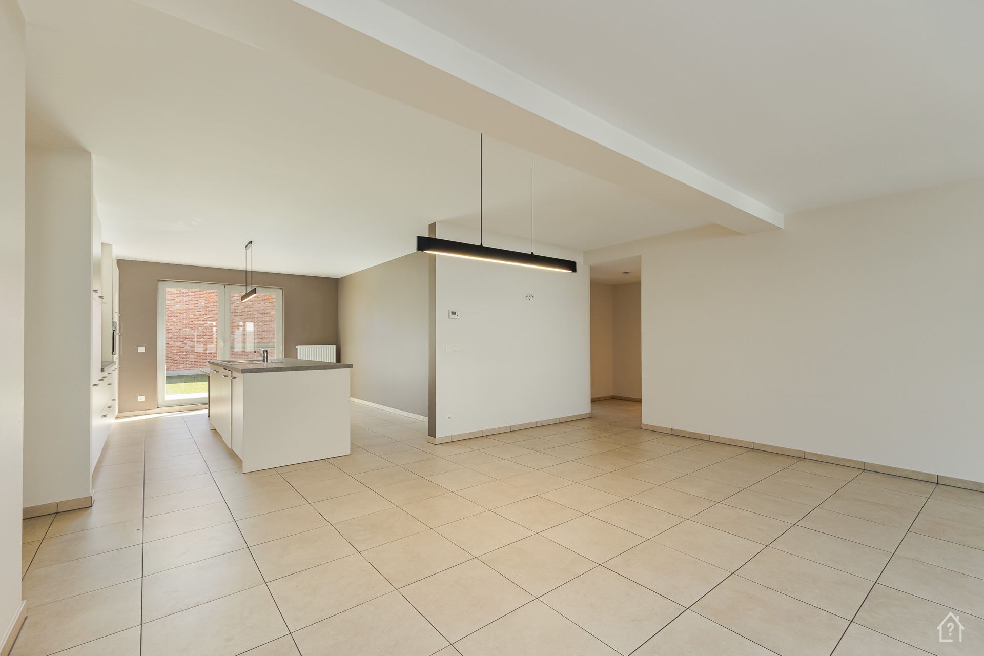 appartement de 2 chambres à coucher avec jardin privé et 2 parkings - photo 5