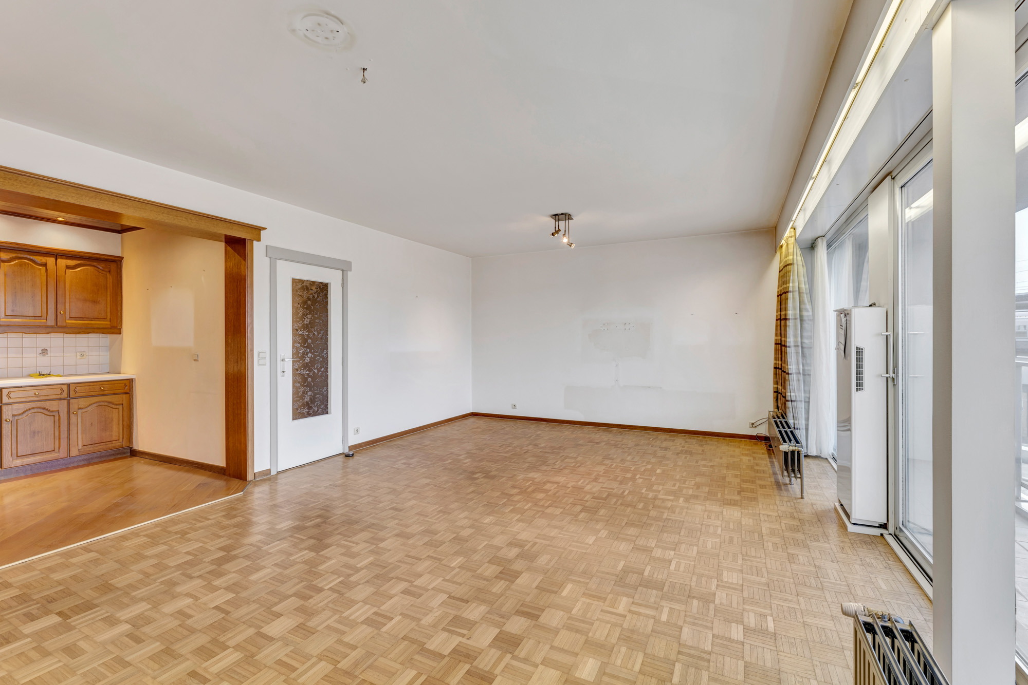 Ruim appartement aan het treinstation te Denderleeuw - foto 5