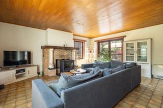 Rustig gelegen open bebouwing op ruim perceel, vlakbij het DonkmeerOp zoek naar een goed gelegen open bebouwing met tal van mogelijkheden? Dan is...