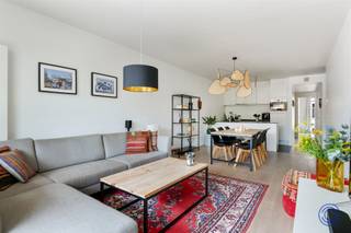 Beschrijving appartementWelkom in dit prachtige droomappartement met 2 ruime slaapkamers, zonnig terras en gemeenschappelijke tuin, dat pal tussen de...