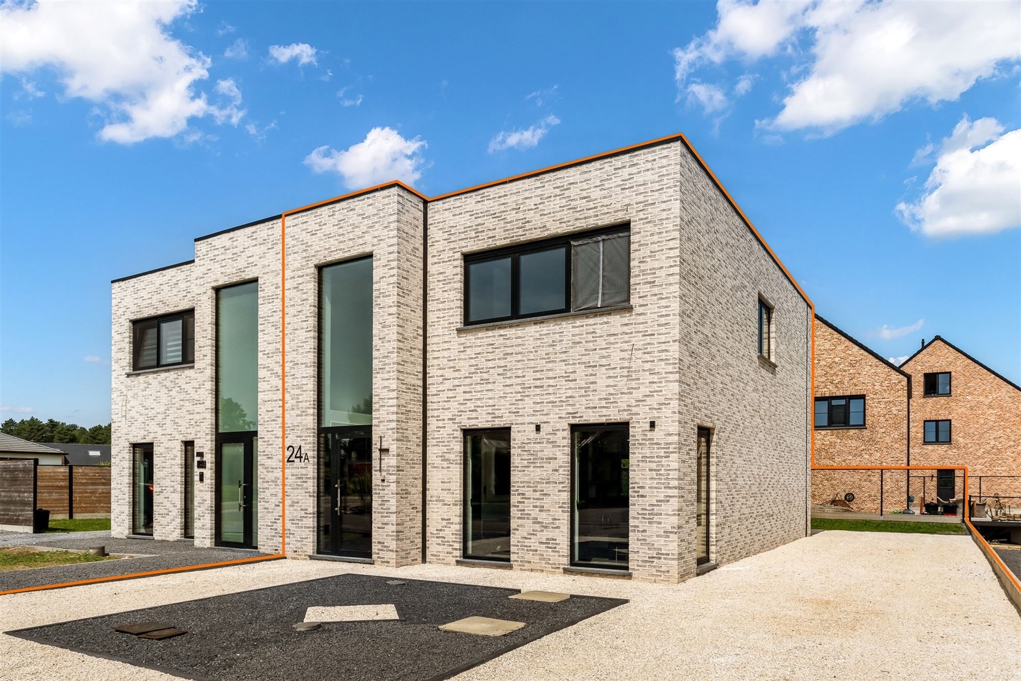 House for sale in Beringen with 3 bedrooms - photo 1