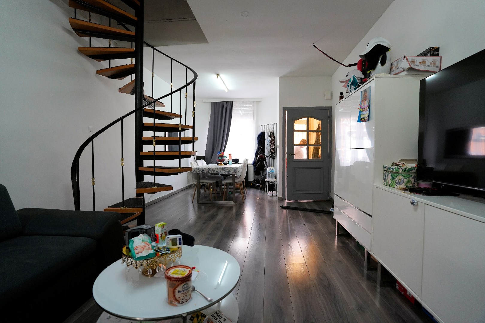 Op te frissen woning 4 slpk en koer vlakbij Rabot - foto 2