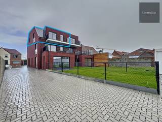 Recent dakappartement met twee slaapkamers & garage! Dit modern afgewerkt appartement is gelegen in de residentie 'Gisele' & biedt een stijlvolle,...