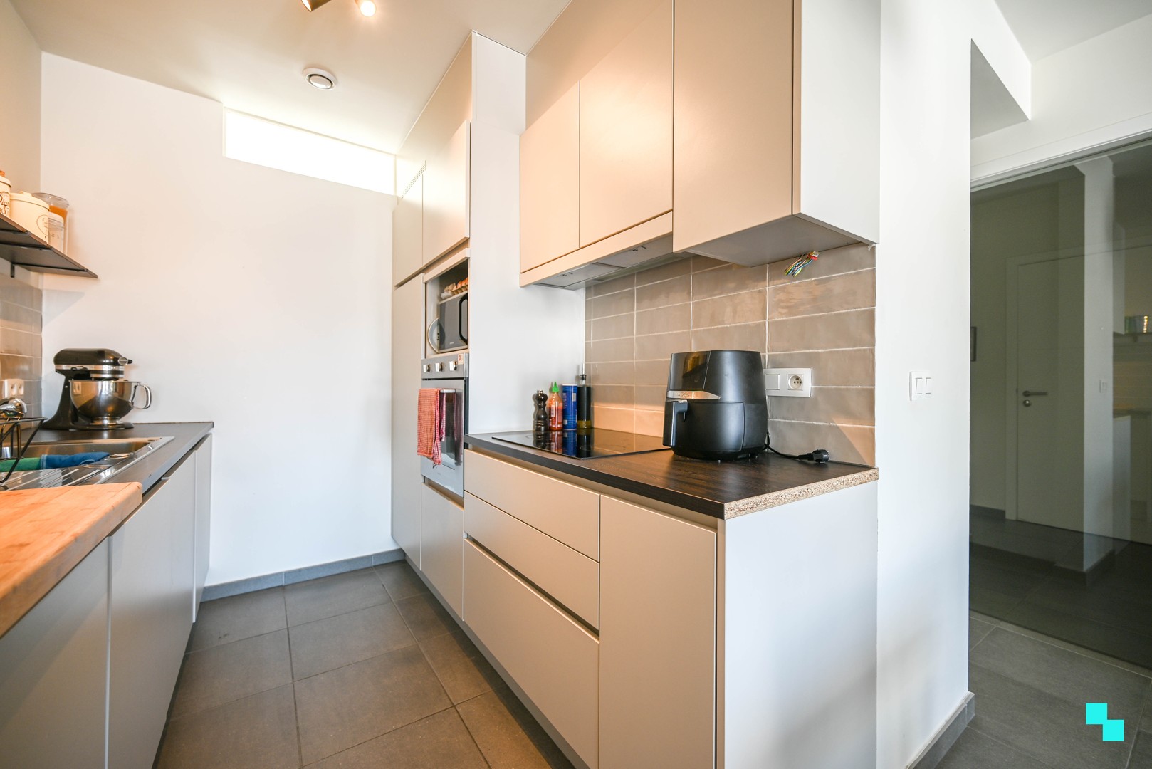 Lichtrijk appartement te huur nabij centrum Harelbeke - foto 5