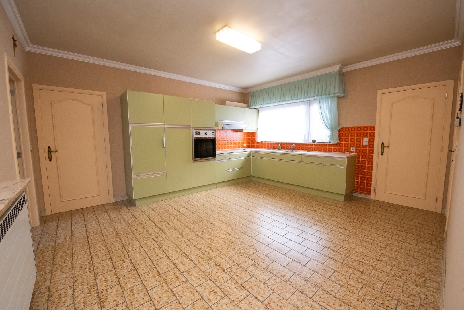 Halfopen woning op 860 m² met zuidgerichte tuin TE KOOP in Sint-Eloois-Vijve!! - foto 4