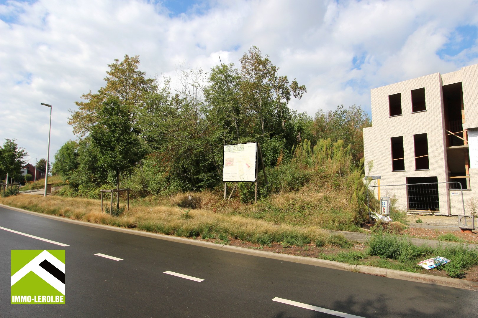 Beau terrain à bâtir bien situé avec un jardin profond - en périphérie de la ville de Tongres. - photo 5