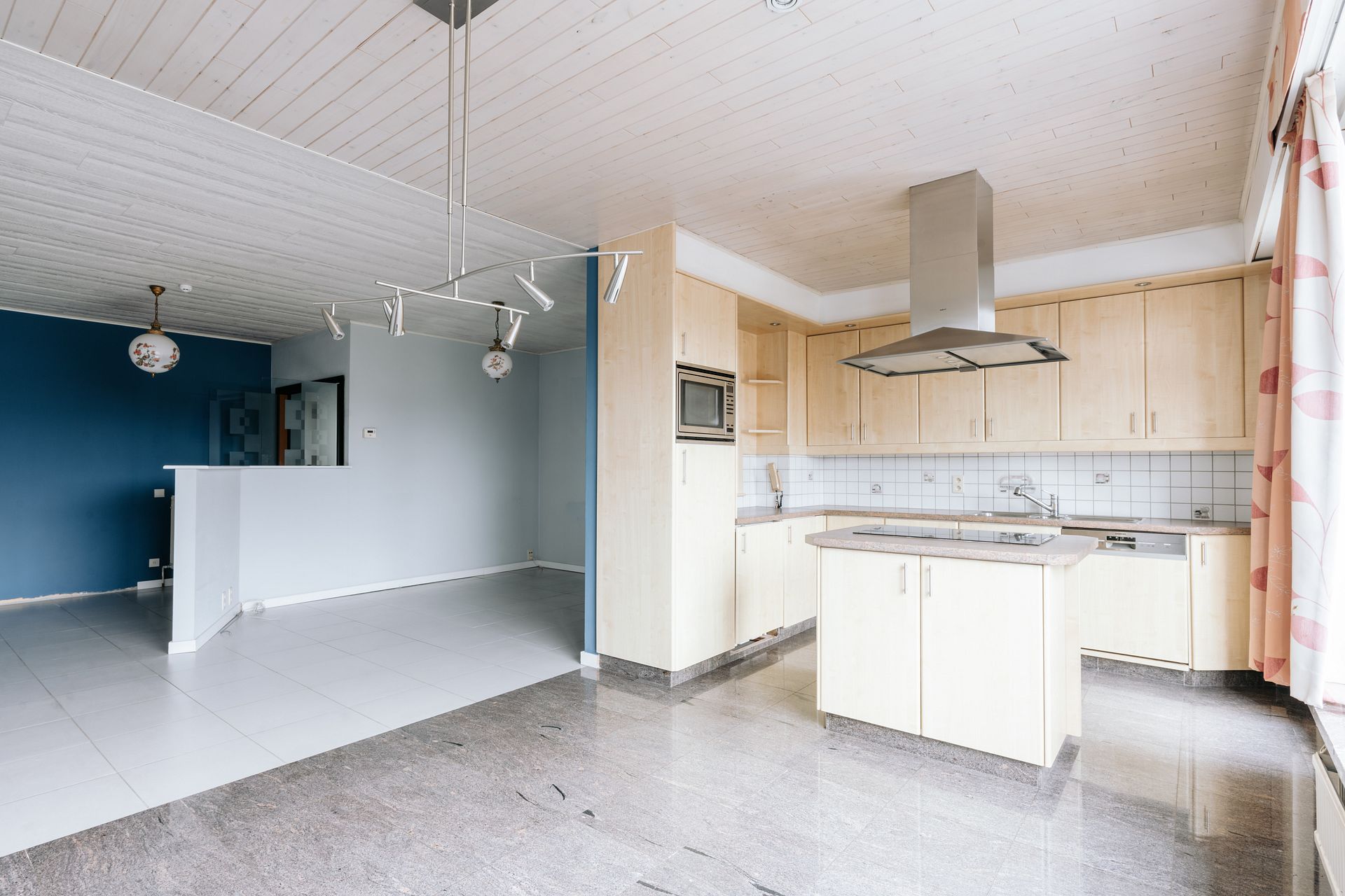 Karaktervolle bel-étage met grote tuin - foto 2