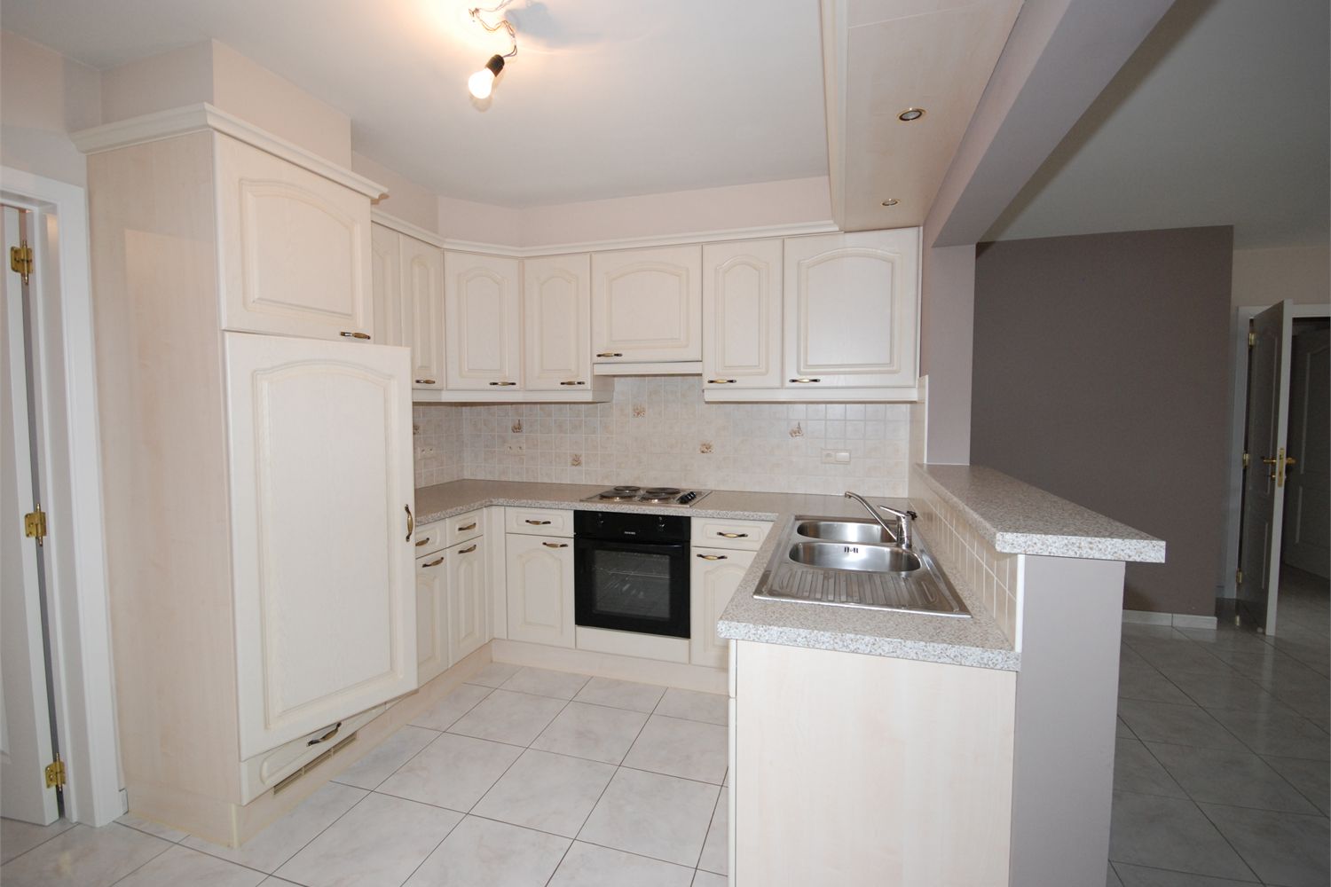 Appartement met terras, garage en autostaanplaats - foto 4